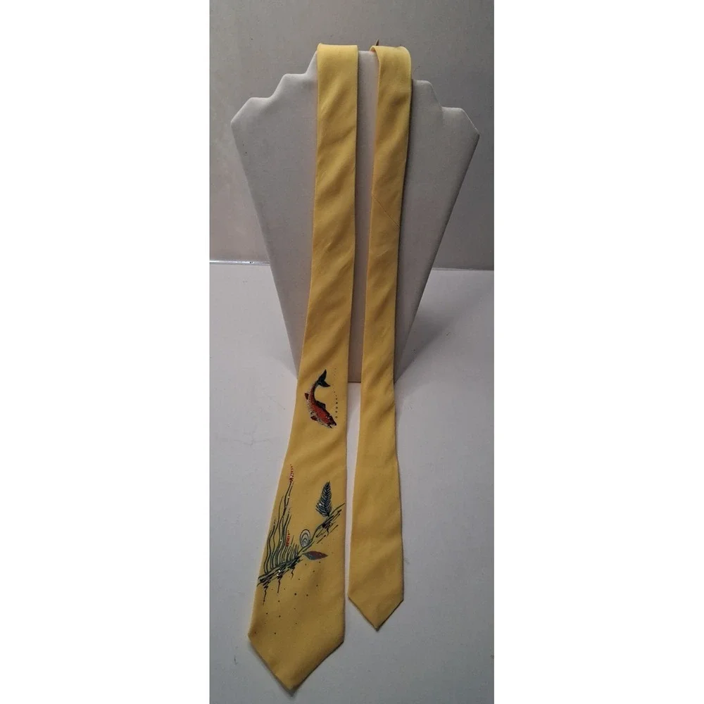 Rare New VTG Hand Painted California 40s 50s Yellow Colorful Fish 52